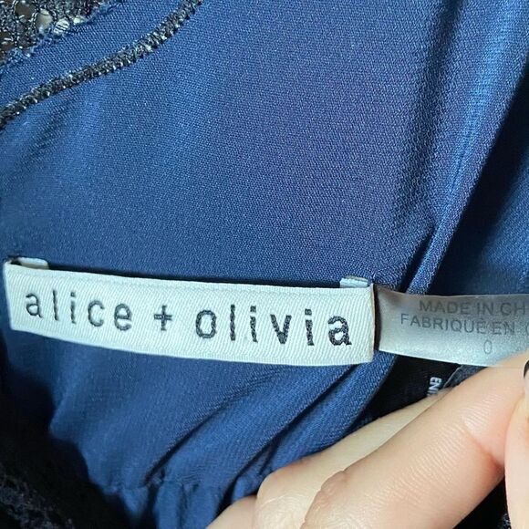 Alice + Olivia by Stacey Bendet Quincy Blue Navy Jumpsuit Lace Size 0 - Picture 13 of 14